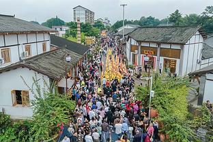 手感火热难救主！原帅全场10中8 高效贡献22分1板1助